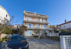 Apartments with a parking space Selce, Crikvenica - 2383